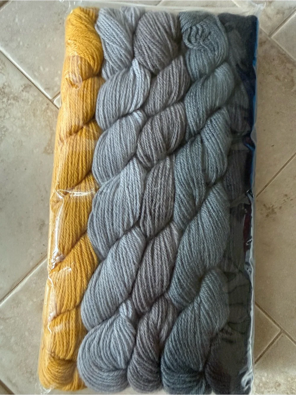 Cloudborn Fibers merino blend